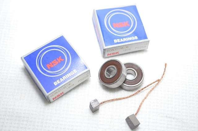 Запчасти и жидкости для самостоятельного ремонта